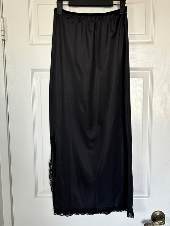 Dresses & Skirts - Vintage Black Slip Maxi Skirt w/ Lace Trim M